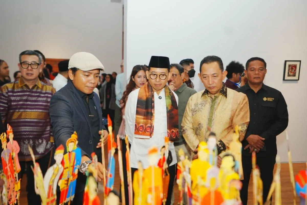 Kapolri Apresiasi Pameran Nasirun, Nilai Penghormatan kepada Guru Jadi Pesan Penting